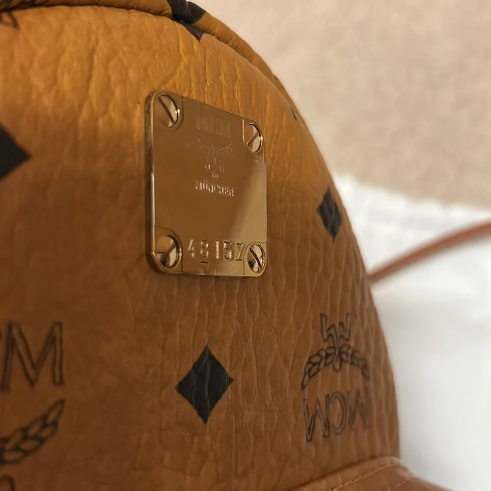 MCM mini stark backpack - Picture 3 of 8